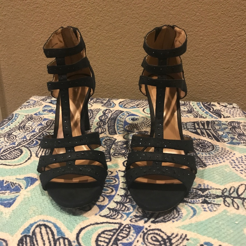 Navy blue heels